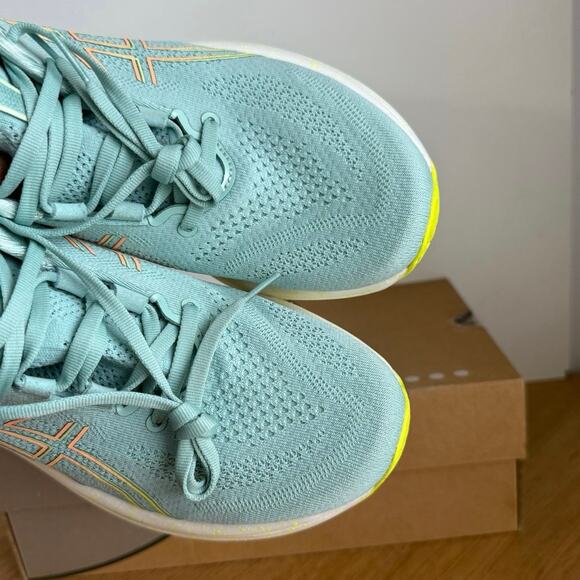 ASICS Gel-Nimbus 26 Women Running Sneakers- SZ 8.5 - Picture 7 of 15